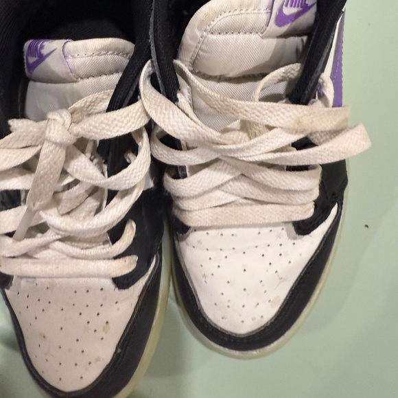 Jordan Retro 1 Low OG UNI2 kids shoes  size 2Y - Picture 4 of 8